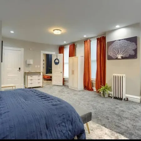 Charming Downtown Retreat Steps From Capitol Bldg Apartment